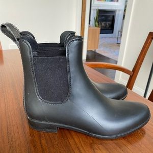Black rain boots